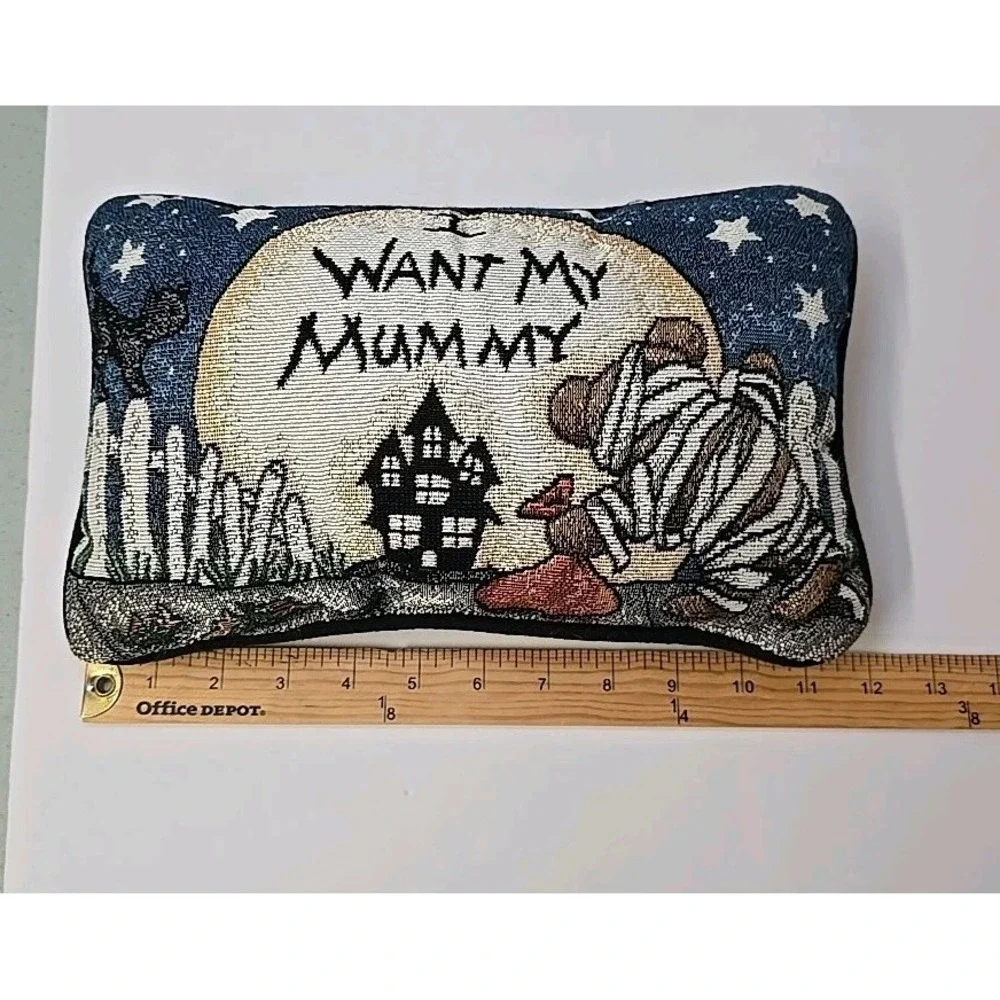 I Want My Mummy Bear/ Cat  Halloween Decorative Pillow